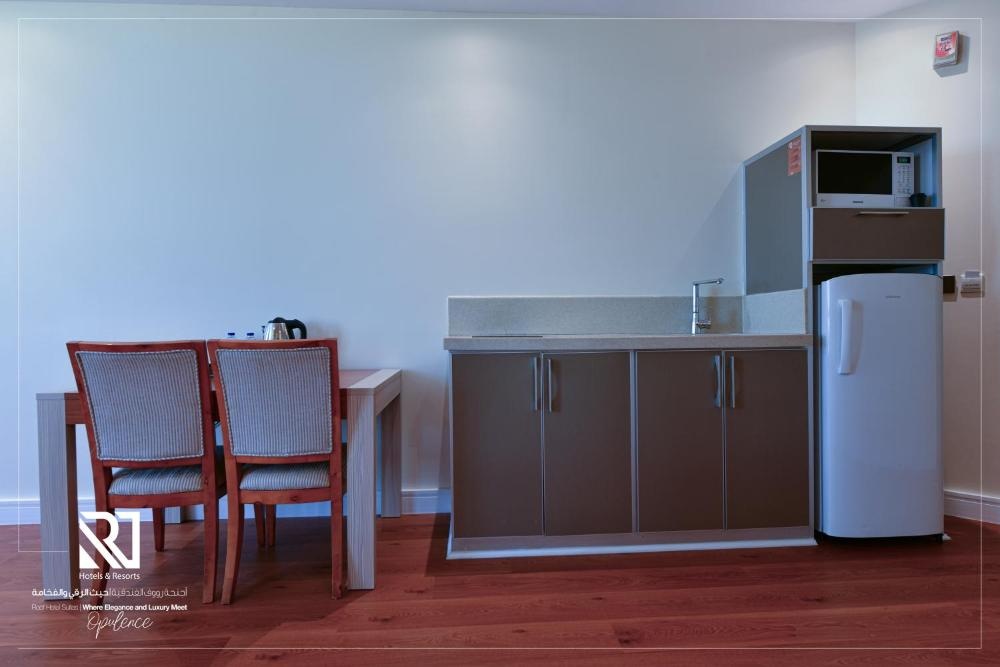 Room image 3