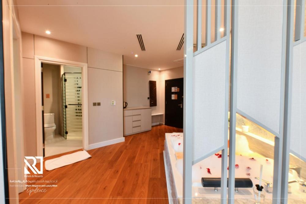 Room image 5